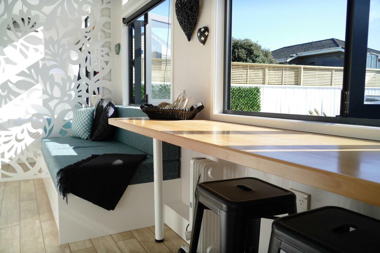 Aroha Tiny House Peka Peka Apartment Waikanae Exterior foto